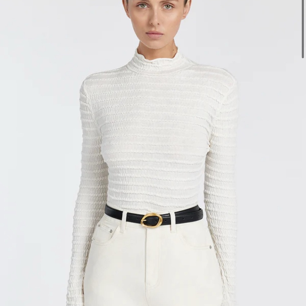 DISSH White Textured Long Sleeve Top